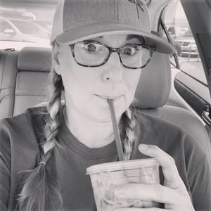 Meet your Posher, Hillary